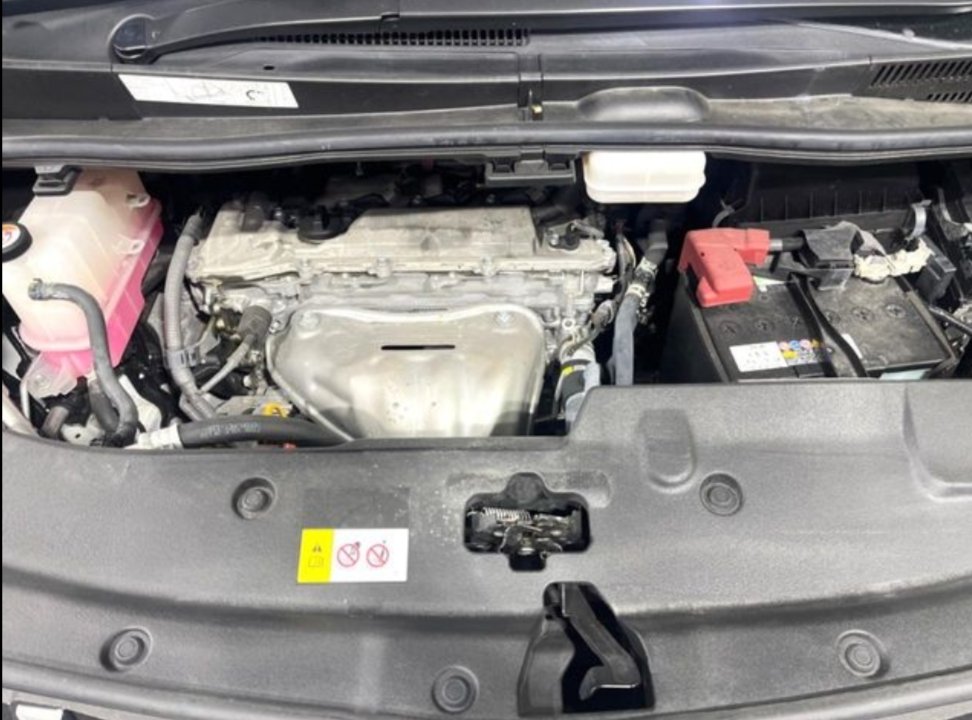 TOYOTA ALPHARD - photo 17 of 34