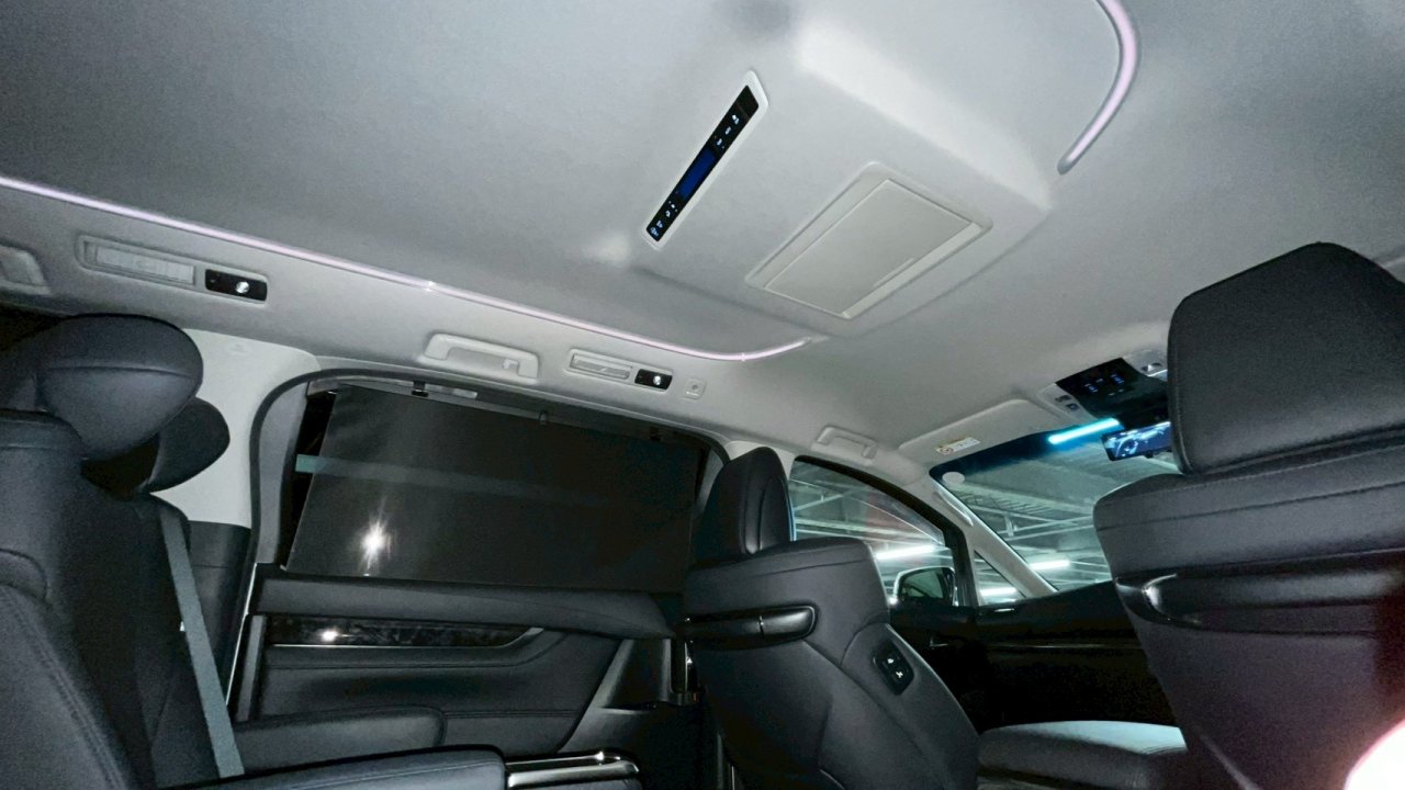 TOYOTA ALPHARD - photo 13 of 37