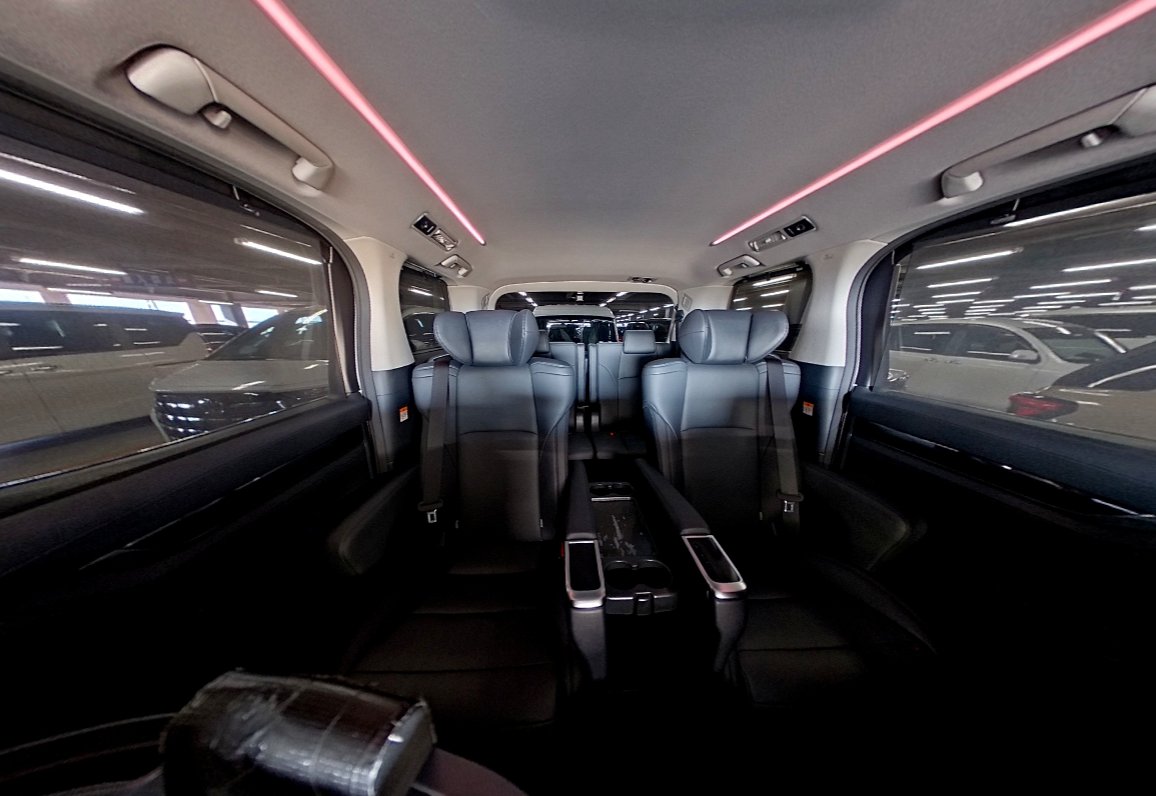 TOYOTA ALPHARD - photo 18 of 37