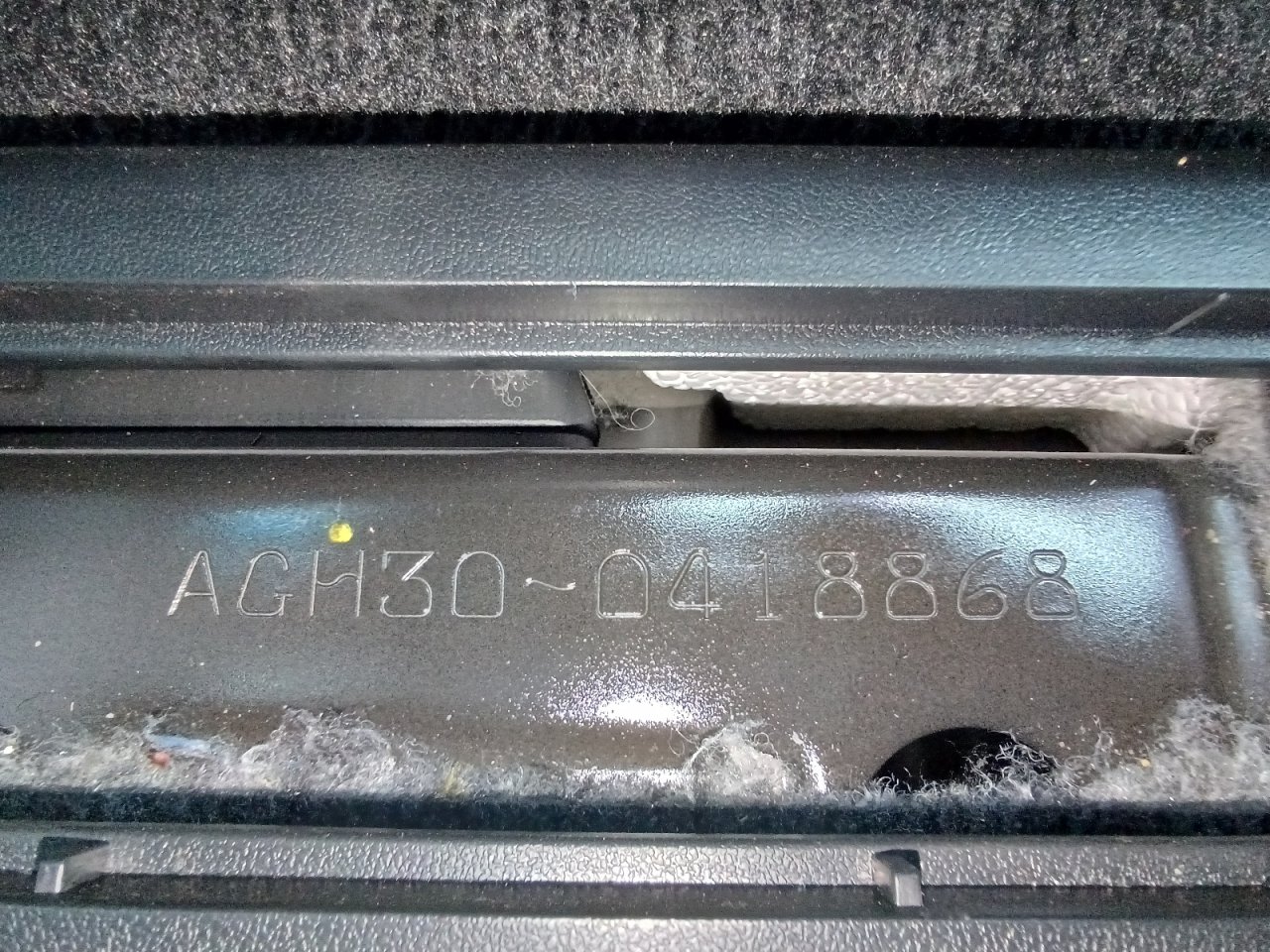 TOYOTA ALPHARD - photo 19 of 33
