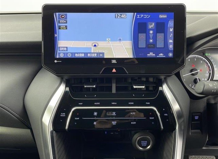 TOYOTA HARRIER - photo 11 of 32