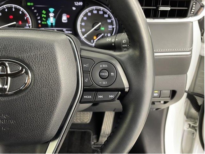 TOYOTA HARRIER - photo 22 of 32