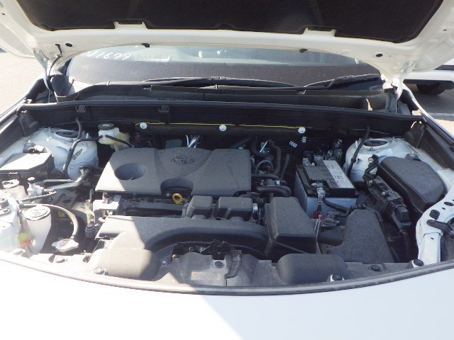 TOYOTA HARRIER - photo 25 of 32