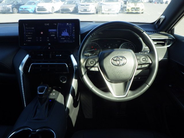 TOYOTA HARRIER - photo 28 of 32