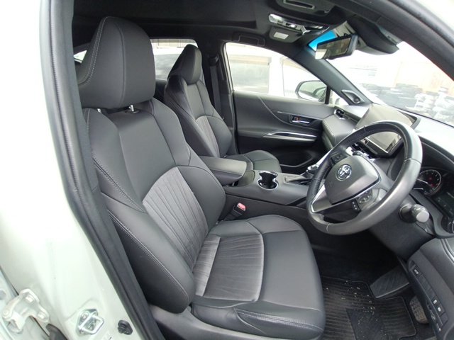 TOYOTA HARRIER - photo 18 of 23