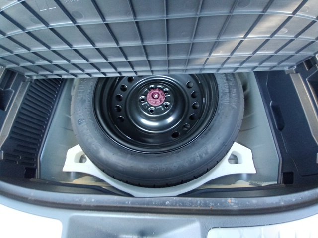 TOYOTA HARRIER - photo 16 of 27