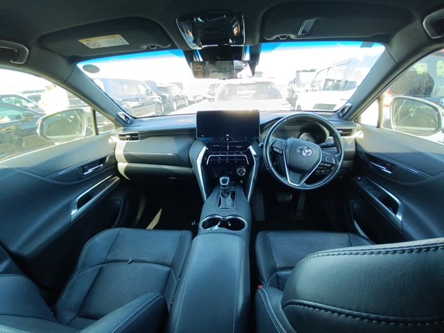 TOYOTA HARRIER - photo 19 of 27