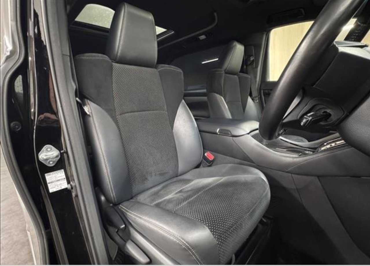 TOYOTA ALPHARD - photo 18 of 40
