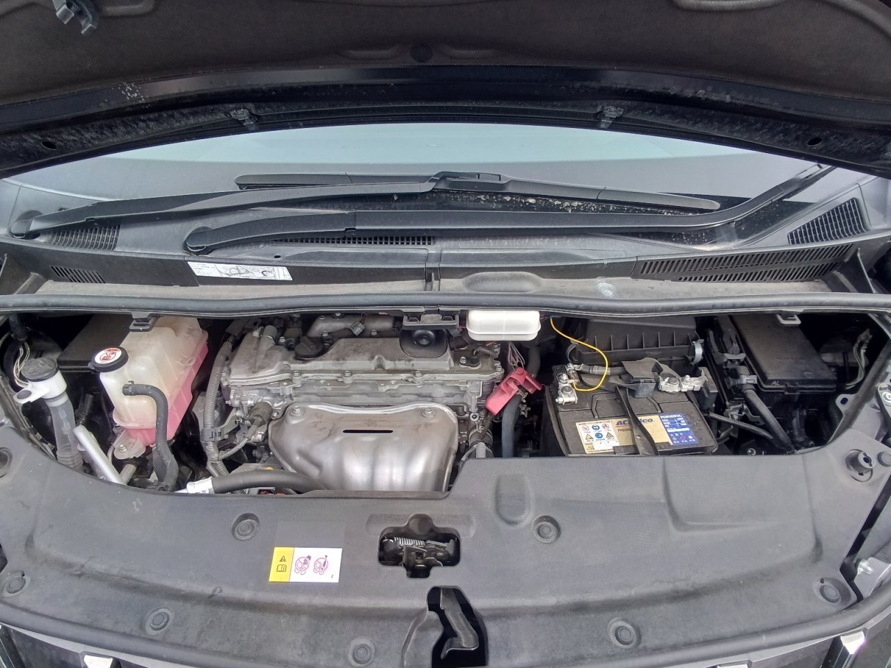 TOYOTA ALPHARD - photo 25 of 40