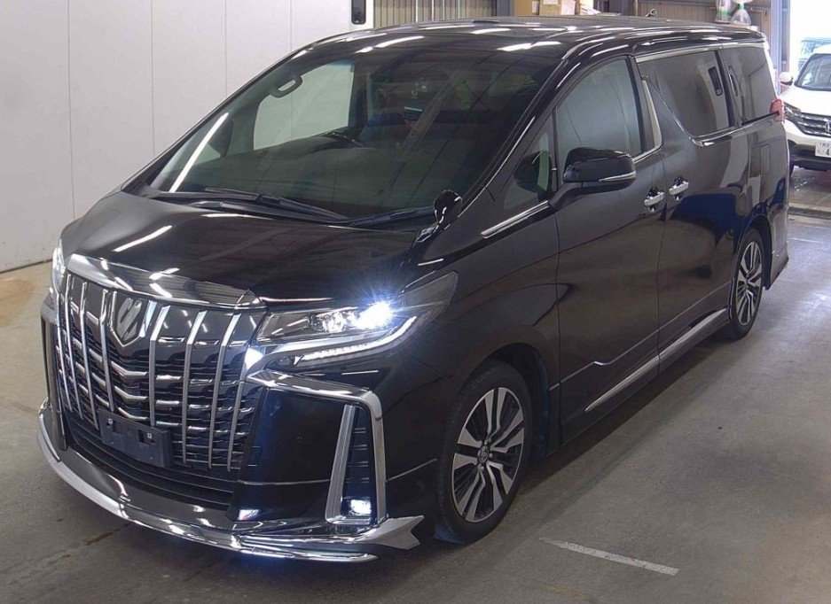 TOYOTA ALPHARD - photo 7 of 9