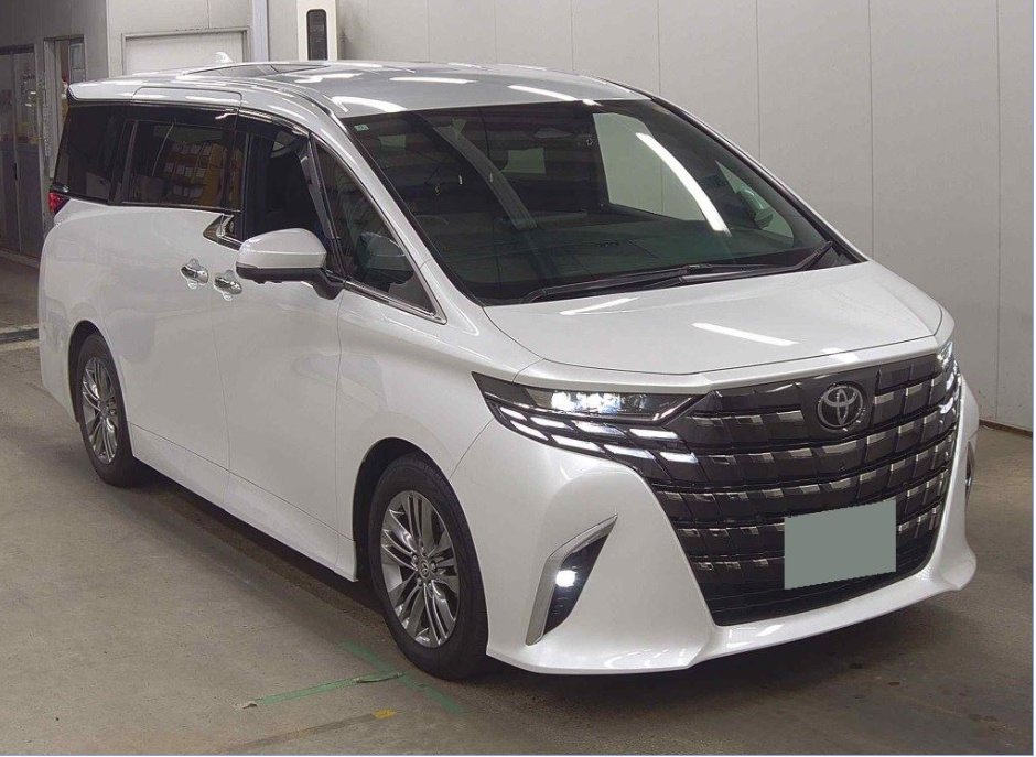 TOYOTA ALPHARD - photo 7 of 42