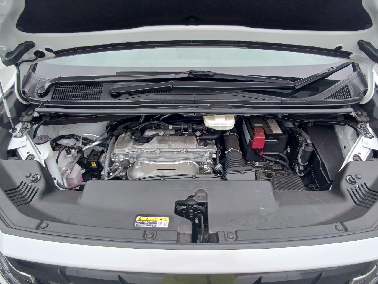 TOYOTA ALPHARD - photo 30 of 42