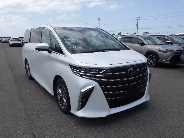 TOYOTA ALPHARD - photo 1 of 26