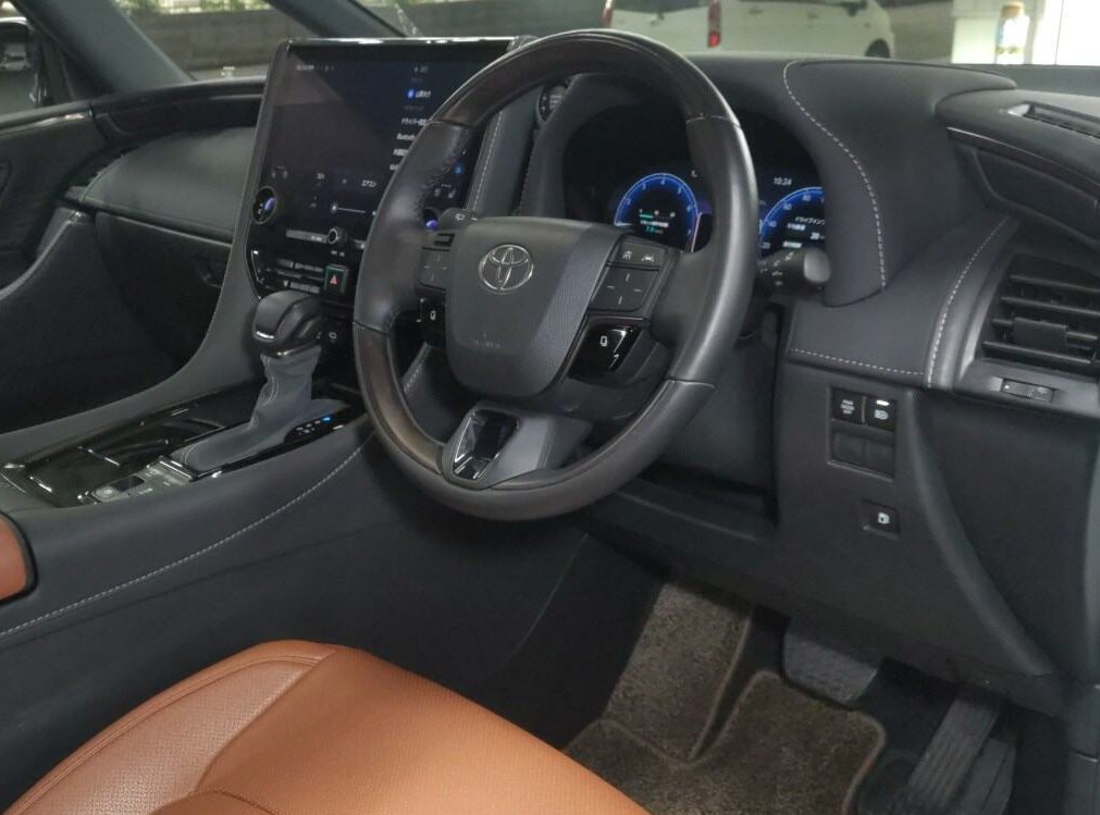 TOYOTA ALPHARD - photo 7 of 26