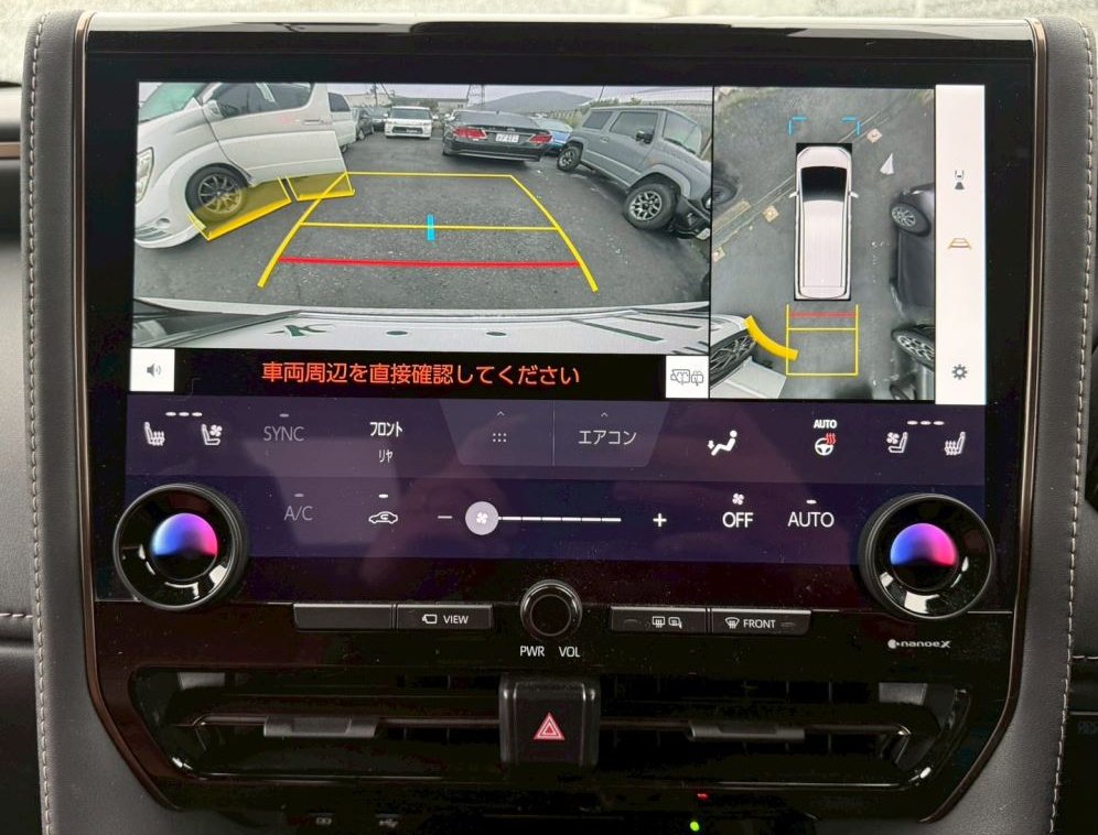 TOYOTA ALPHARD - photo 13 of 26