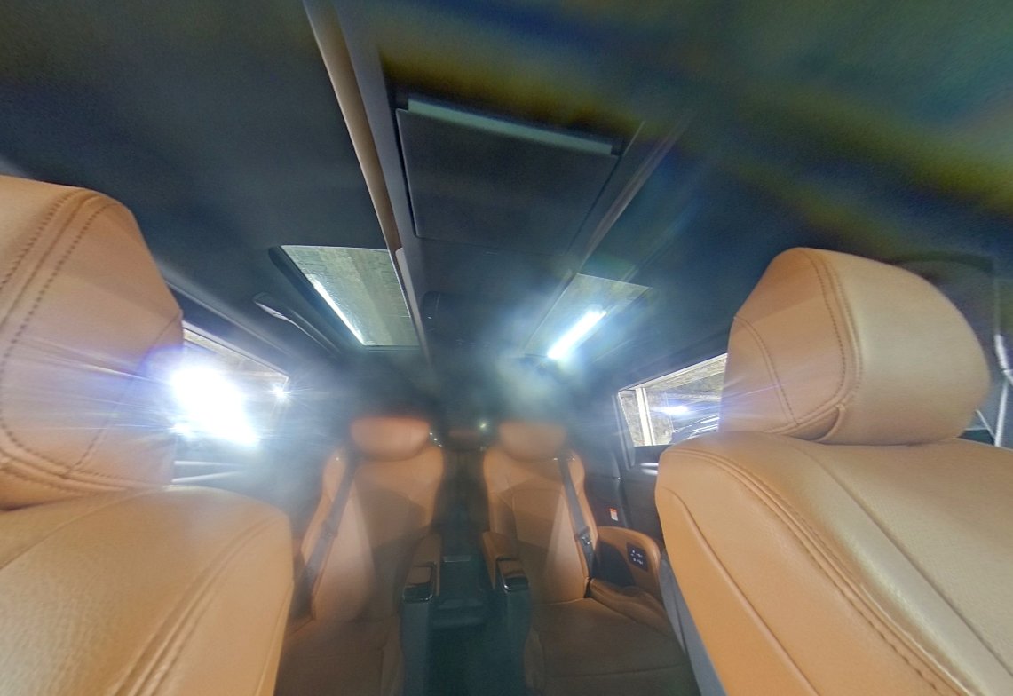 TOYOTA ALPHARD - photo 19 of 26