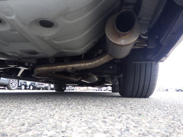TOYOTA ALPHARD - photo 26 of 26