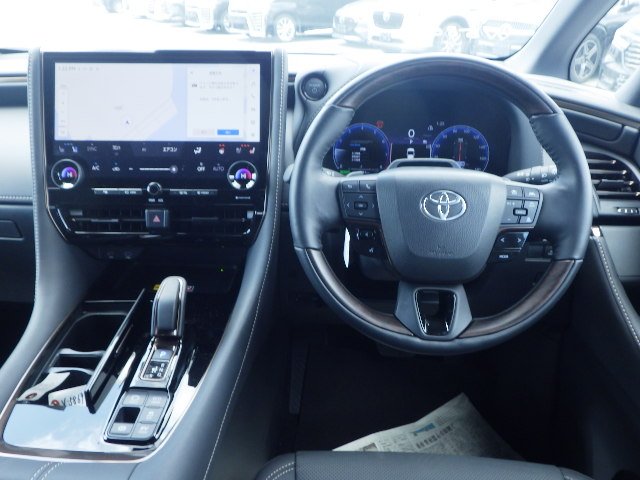 TOYOTA ALPHARD HYBRID - photo 5 of 11