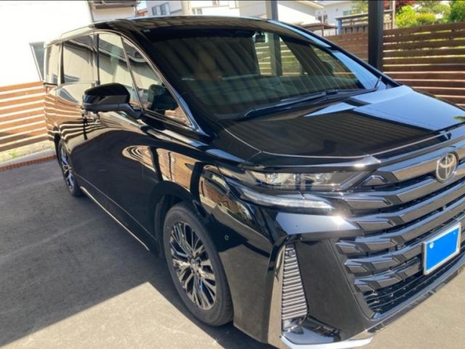 TOYOTA VELLFIRE - photo 10 of 32