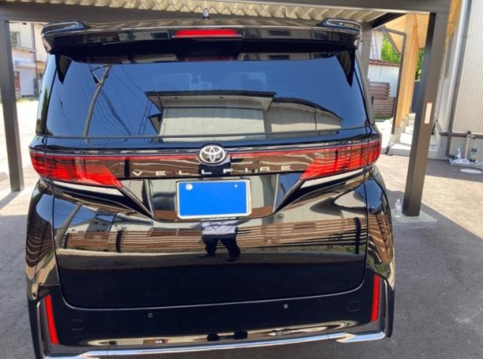 TOYOTA VELLFIRE - photo 11 of 32
