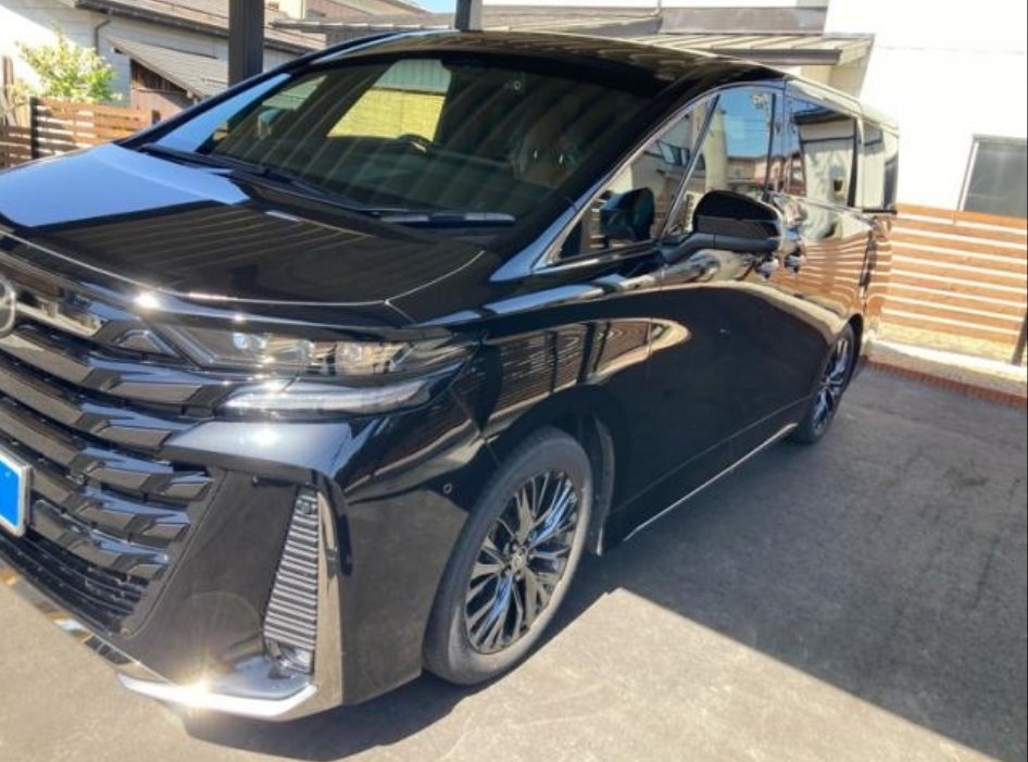 TOYOTA VELLFIRE - photo 13 of 32