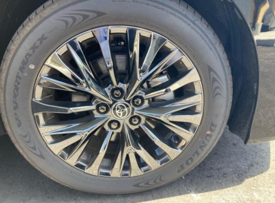 TOYOTA VELLFIRE - photo 15 of 32