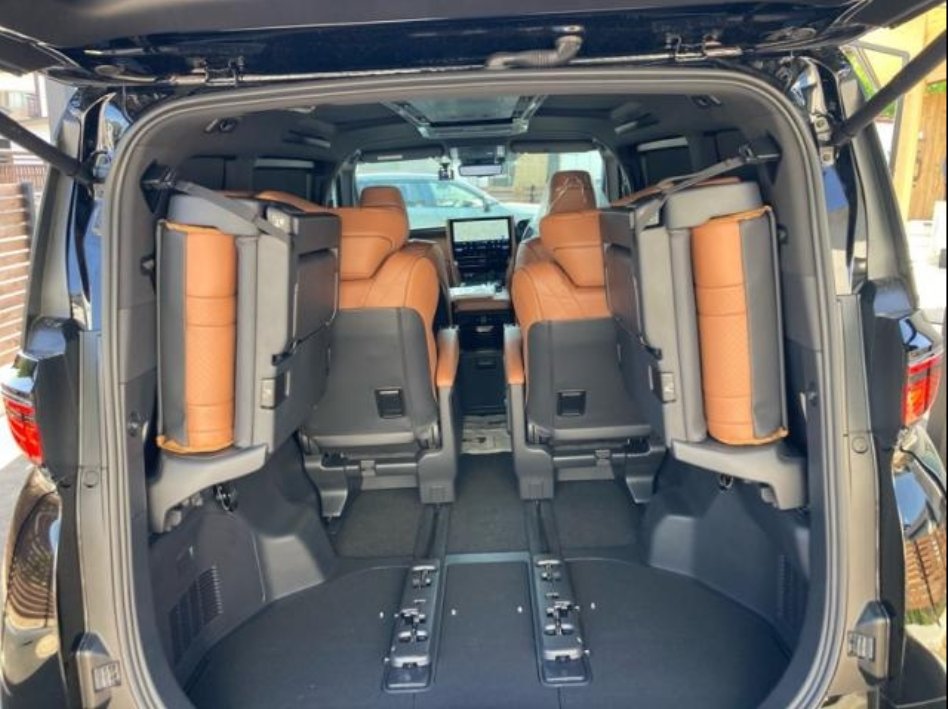 TOYOTA VELLFIRE - photo 17 of 32