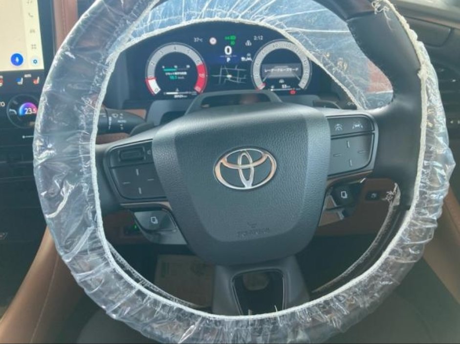 TOYOTA VELLFIRE - photo 20 of 32
