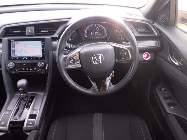 HONDA CIVIC HATCHBACK - photo 11 of 15
