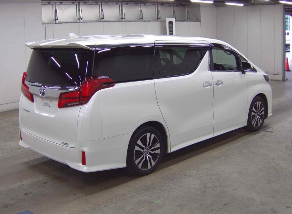 TOYOTA ALPHARD - photo 6 of 16