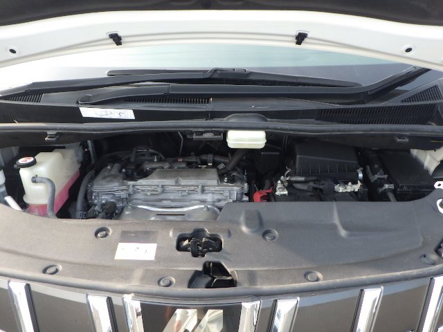 TOYOTA ALPHARD - photo 10 of 15