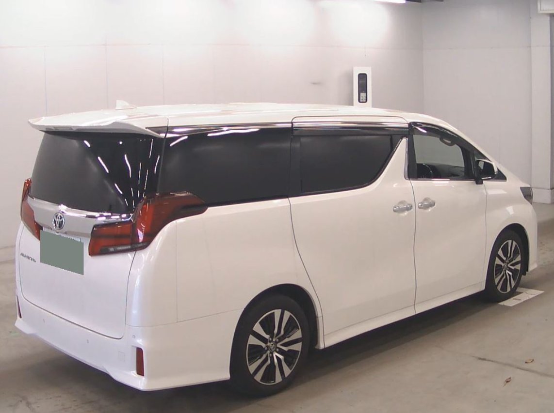TOYOTA ALPHARD - photo 6 of 17