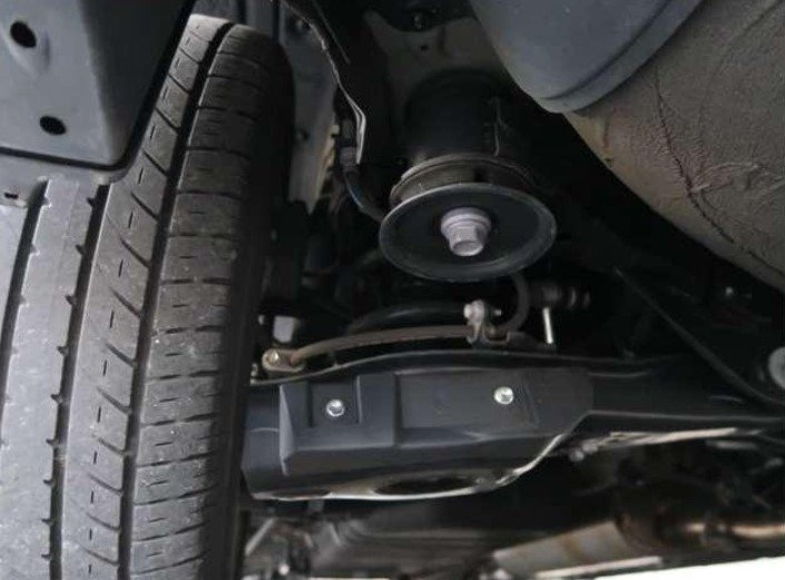 TOYOTA ALPHARD - photo 20 of 32