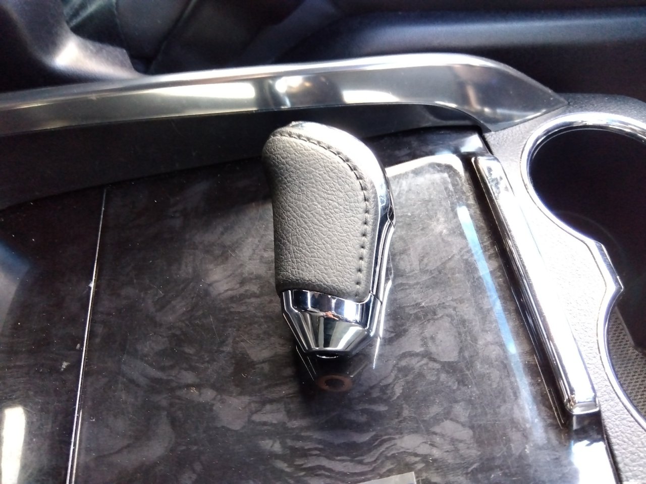 TOYOTA VELLFIRE - photo 19 of 23