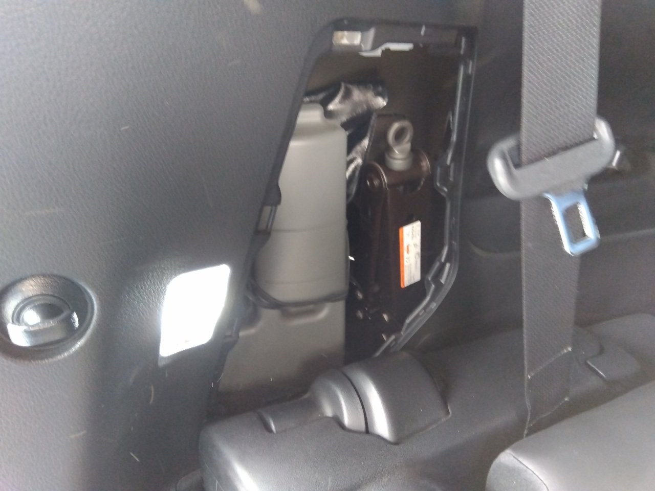 TOYOTA VELLFIRE - photo 23 of 23