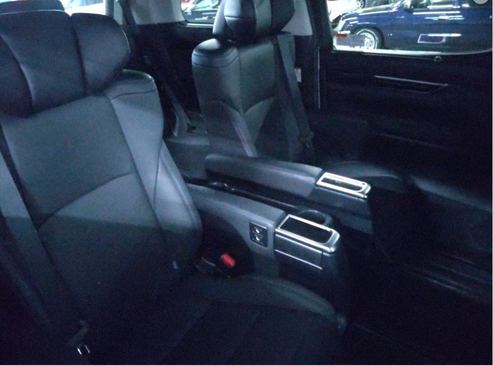 TOYOTA ALPHARD - photo 9 of 22