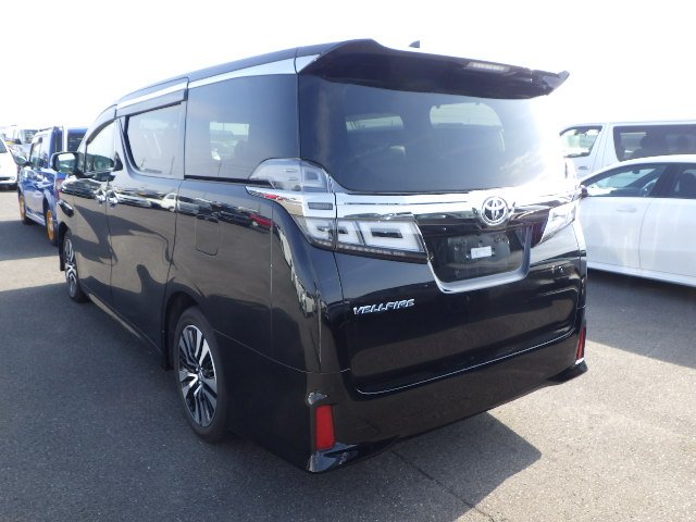 TOYOTA VELLFIRE - photo 2 of 9