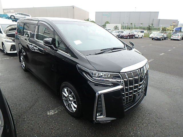 TOYOTA ALPHARD - photo 1 of 16