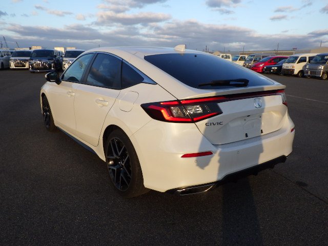 HONDA CIVIC - photo 2 of 15