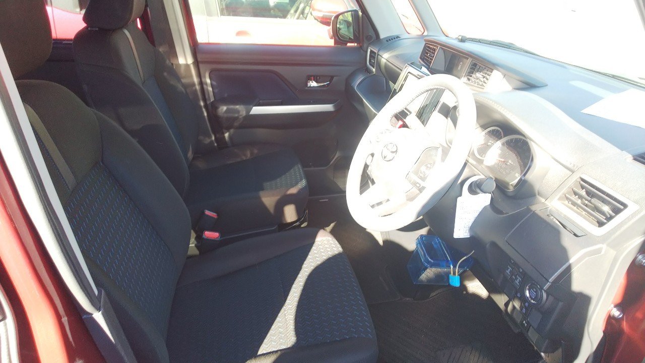 TOYOTA ROOMY CUSTOM - photo 18 of 30