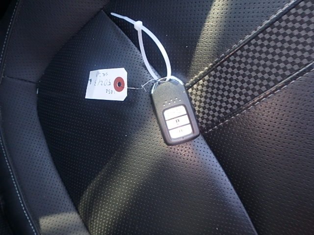 HONDA CIVIC HATCHBACK - photo 33 of 41