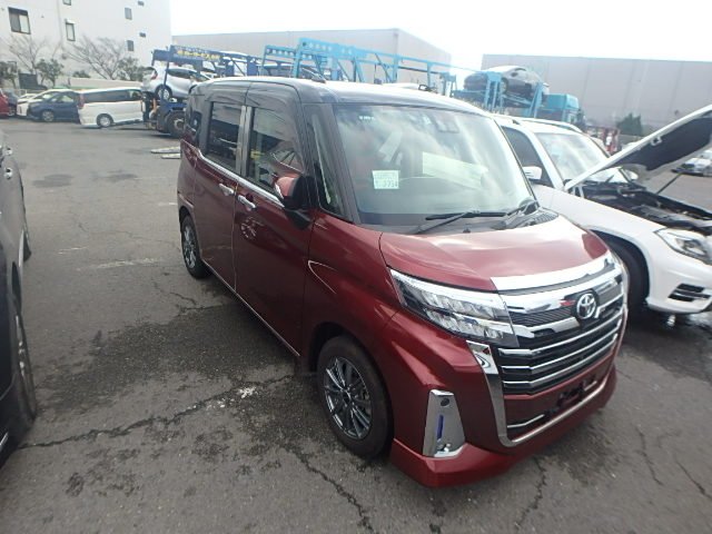 TOYOTA ROOMY CUSTOM - photo 1 of 26
