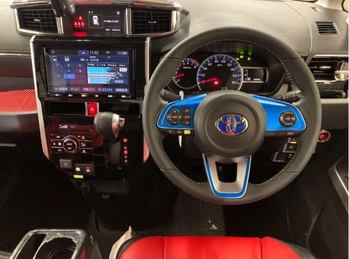 TOYOTA ROOMY CUSTOM - photo 10 of 26