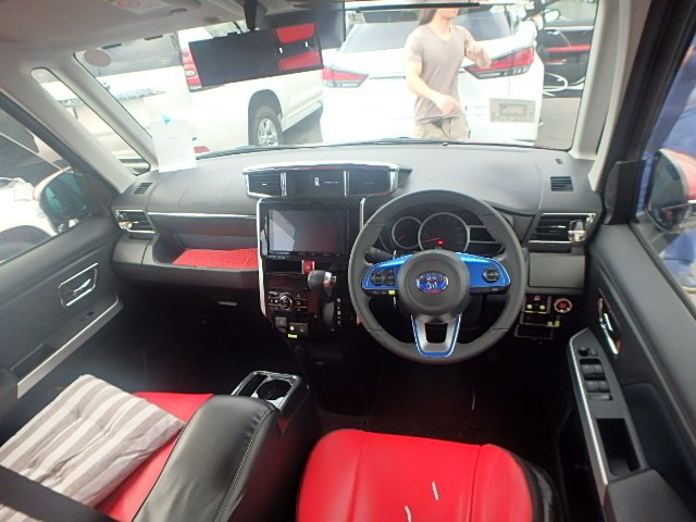 TOYOTA ROOMY CUSTOM - photo 25 of 26