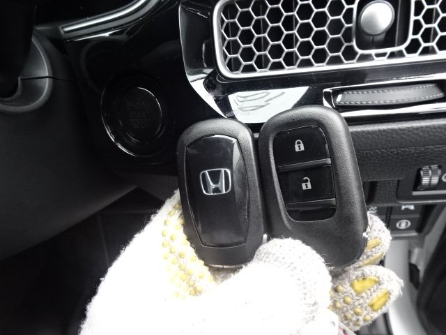 HONDA CIVIC EX - photo 17 of 22